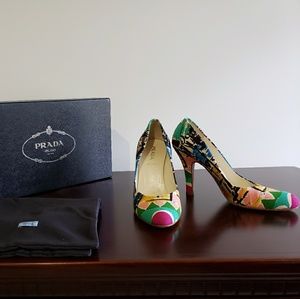 Prada Multi color Printed Pumps 39/9